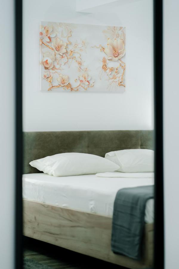 Mavie Apartment Boutique Bucharest Luaran gambar
